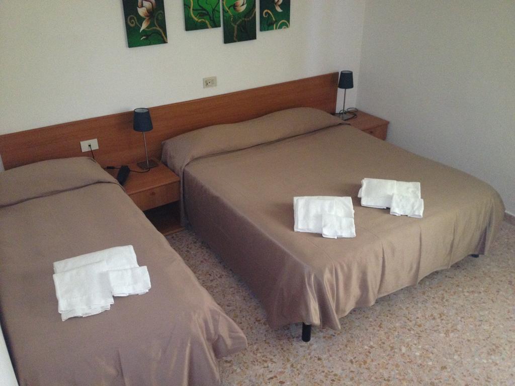 Hotel Il Cacciatore Orbetello Exterior foto